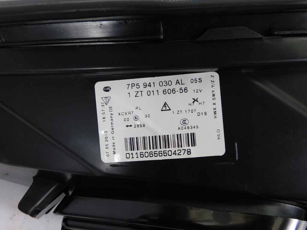 фото №16, Porsche cayenne 7p5 przed lift лампа права ліва