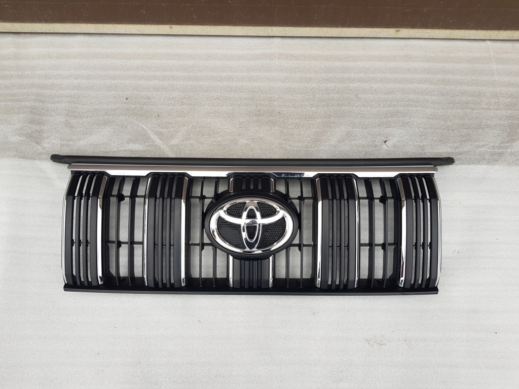 фото №1, Toyota land cruiser 150 lift решётка радиатора решётка радиатора 5311160c00
