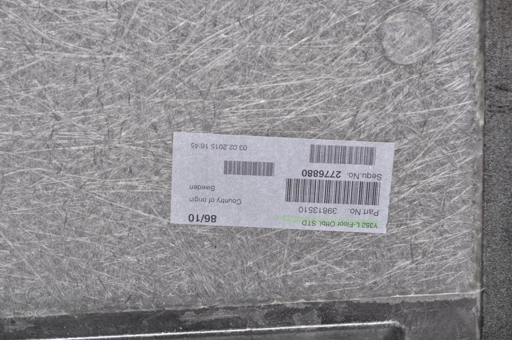 фото №7, Volvo v60 підлога обшивка багажника kombi 39813510