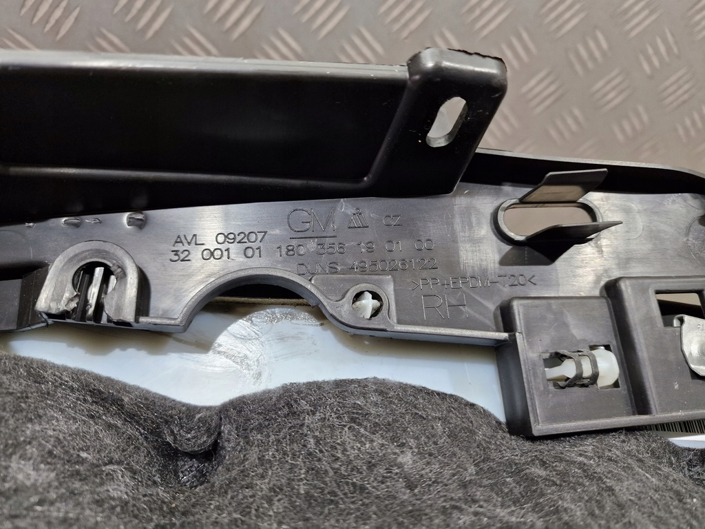 фото №5, Обшивка правый задний обивка opel cascada