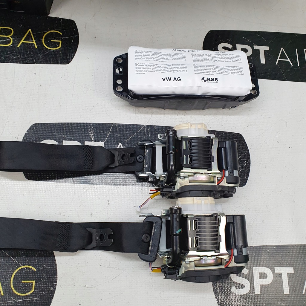 фото №8, Audi q8 4m8 приборная панель консоль подушки безопасности ремни подушка безопасности