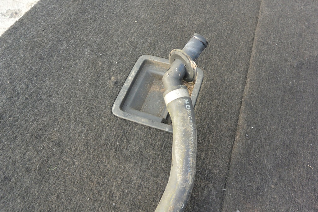 фото №9, Клапан обігрівача трубка wody mercedes w211 w219