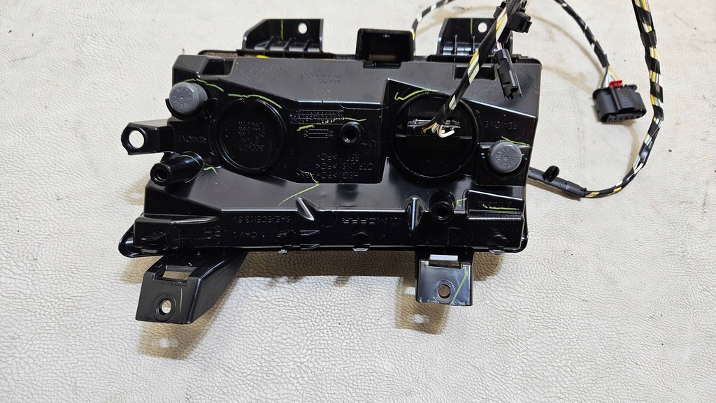 фото №6, Противотуманная фара led правый jeep wrangler iv jl 55112884af