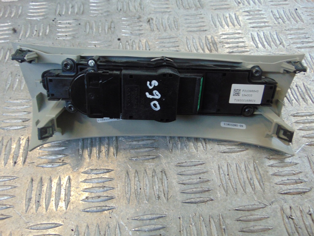 фото №2, Volvo s90 ii панель управление радио 16-