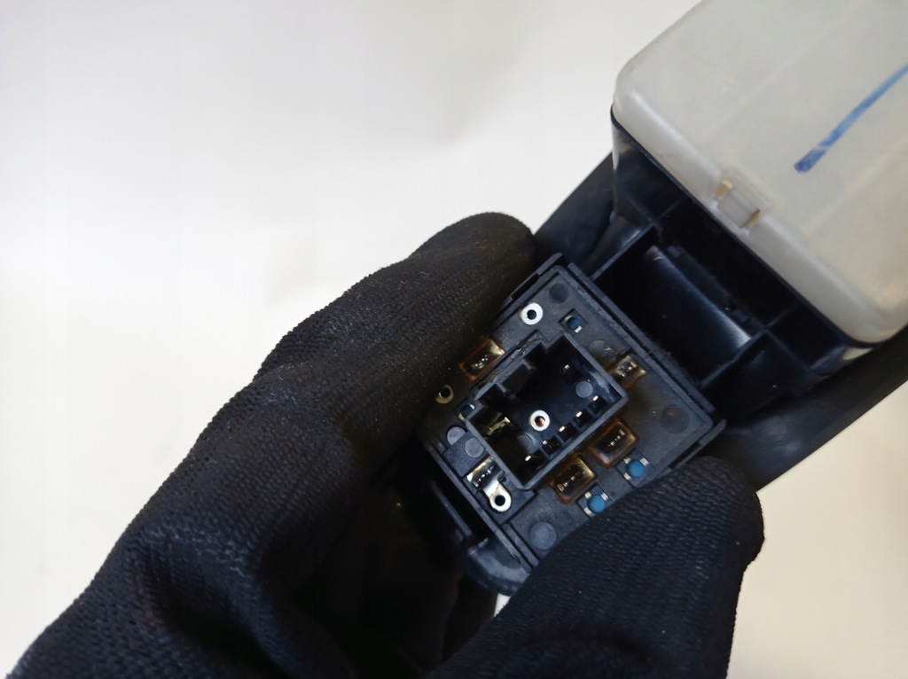 фото №11, Переключатель окон зеркал левый перед hyundai accent ii