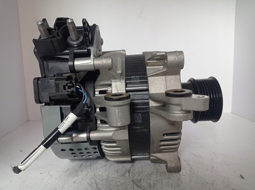 фото №5, Генератор volvo xc60 ii v60 s60 s90 2020- mild hybrid 32383087 0127813044