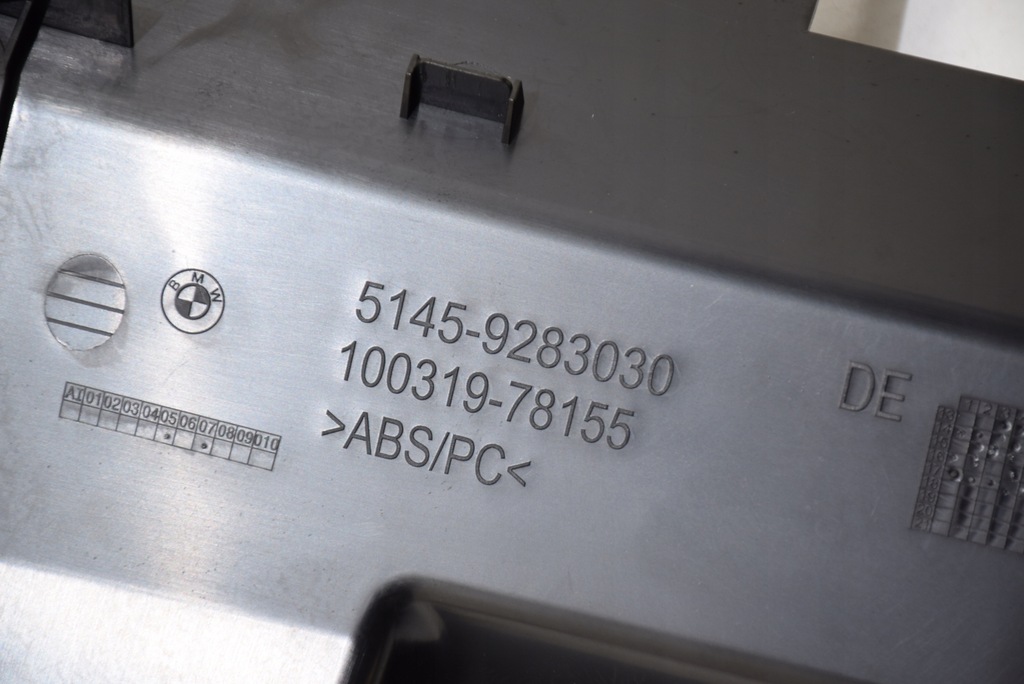 фото №9, Bmw i3 i01 левая защита нижняя корпус панели приборной панели сторона водителя