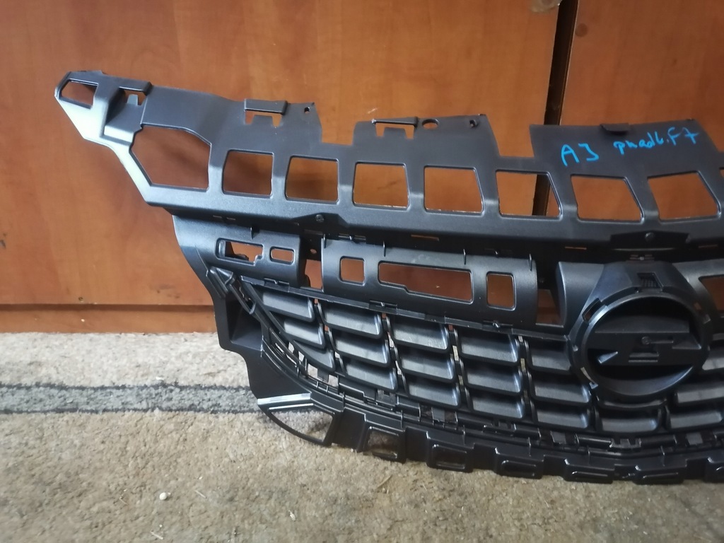 фото №6, Решётка радиатора решётка радиатора opel astra j przedlift