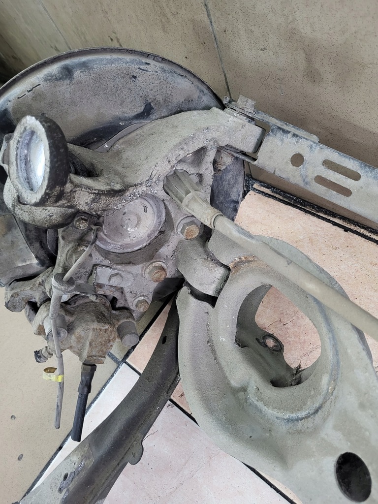 фото №6, Поворотний кулак ступиця важіль правий задня volvo s80 i 2.9 бензин