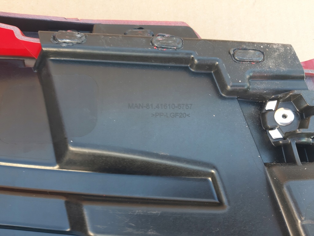 фото №6, Man tgx e6 уголок бампера левый ral 3000 81416106757 81.41610-6757
