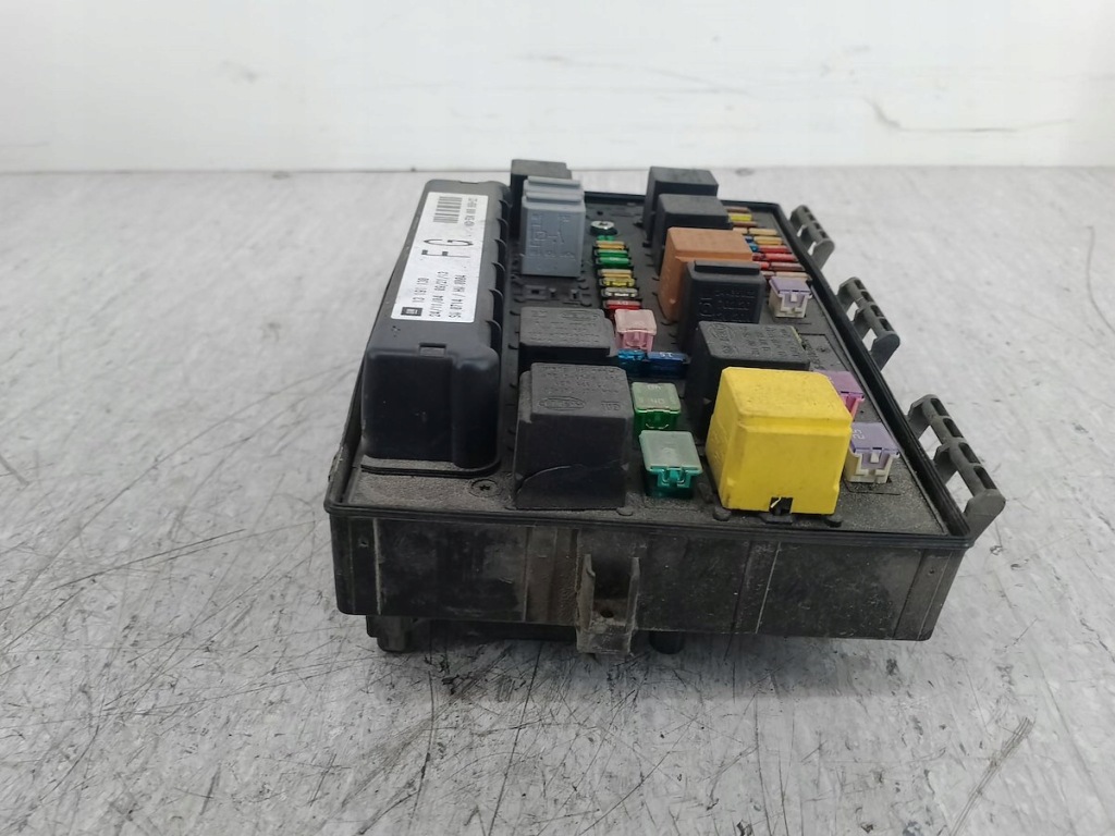 Коробка запобіжників opel astra h 13191130 5dk008668-22 743381 1534937 Недорого