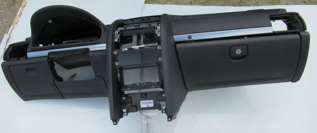 фото №1, Peugeot 407 sw приборная панель приборная консоль приборная панель