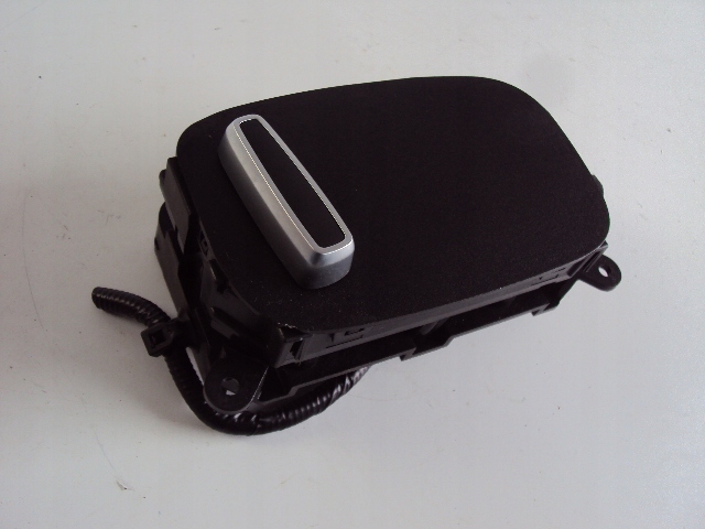 фото №3, Панель сиденье правый задняя range rover vogue l405 12-