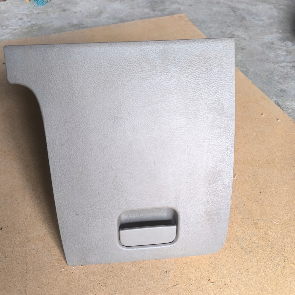 фото №1, Бардачок полиця passat b6 2005-2010 3c1857921