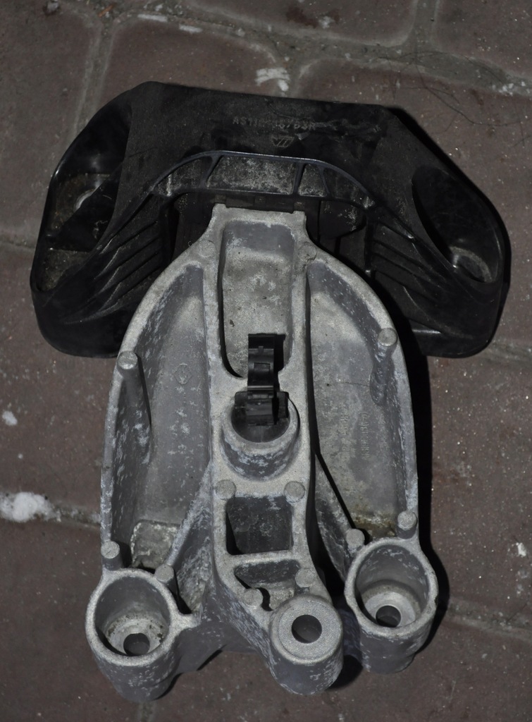 фото №1, Renault clio v кронштейн, кронштейн