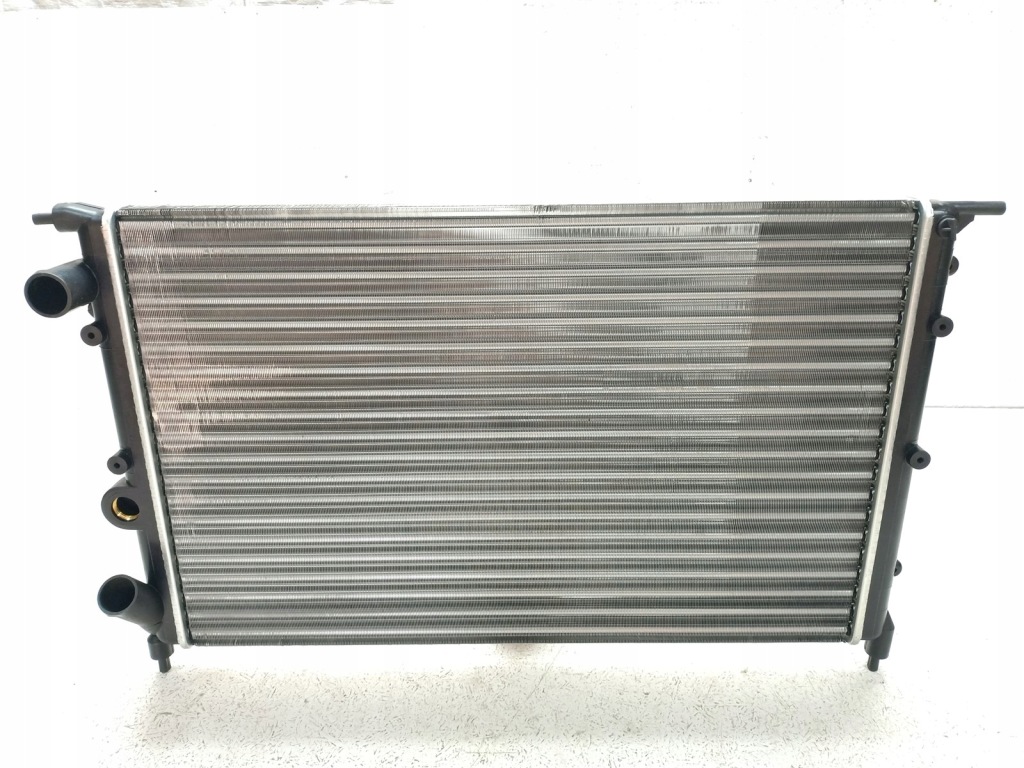 Купити Радіатор renault 19 1.8 i,rn,rt 92- 19 88- / 92-