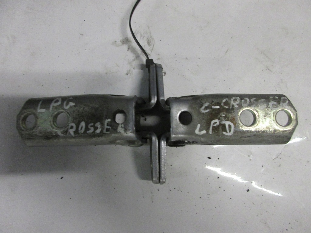 фото №1, Петля петли дверь перед передний левый комплект citroen c-crosser a31