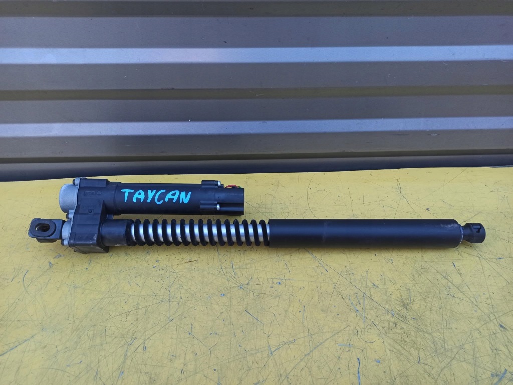 фото №1, Porsche taycan 4s привод крышки багажника ideał 9j1827851