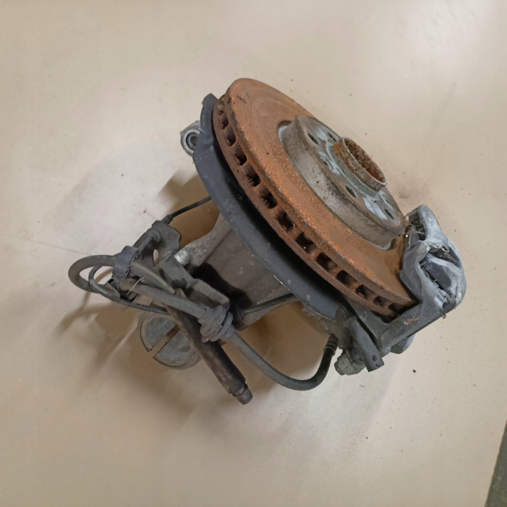 фото №2, Renault talisman поворотный кулак ступица левая передняя