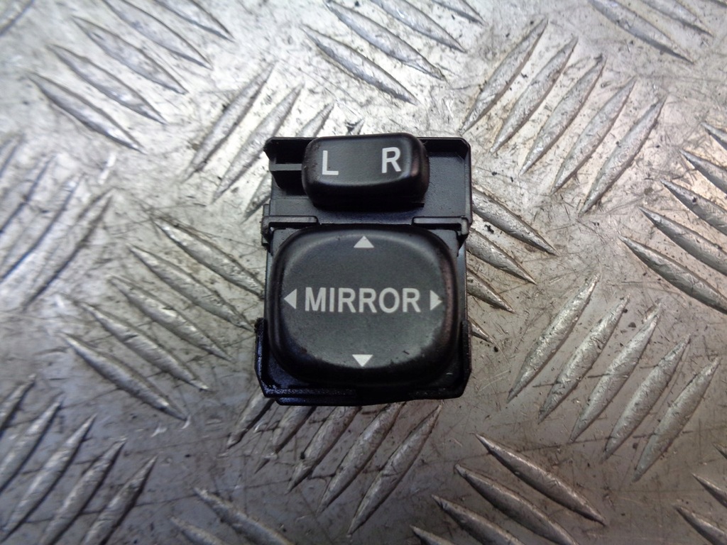 фото №1, Панель регулювання дзеркал toyota avensis t25