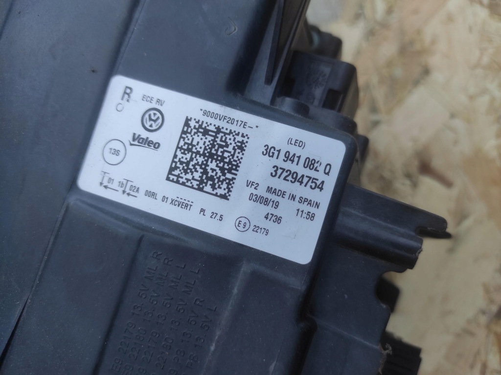 Фара правый  перед vw passat b8 full led Доставка