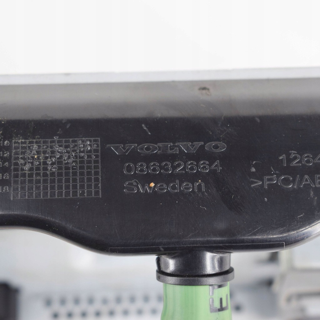 фото №8, Volvo v40 2015 монітор / дисплей / екран