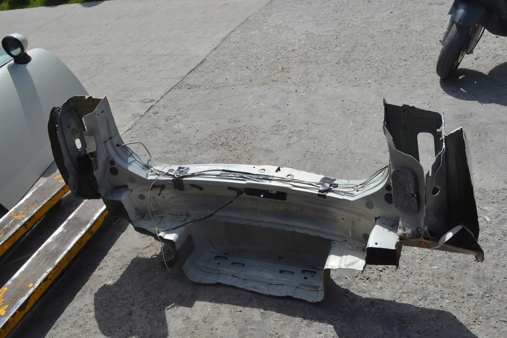 фото №3, Mini cooper clubman r55 r56 pas задняя поддон