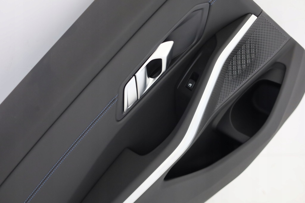 фото №2, Оббивка обшивка двері лівий задня bmw g20