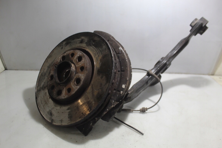 фото №1, Поворотный кулак ступица левый перед alfa romeo giulietta