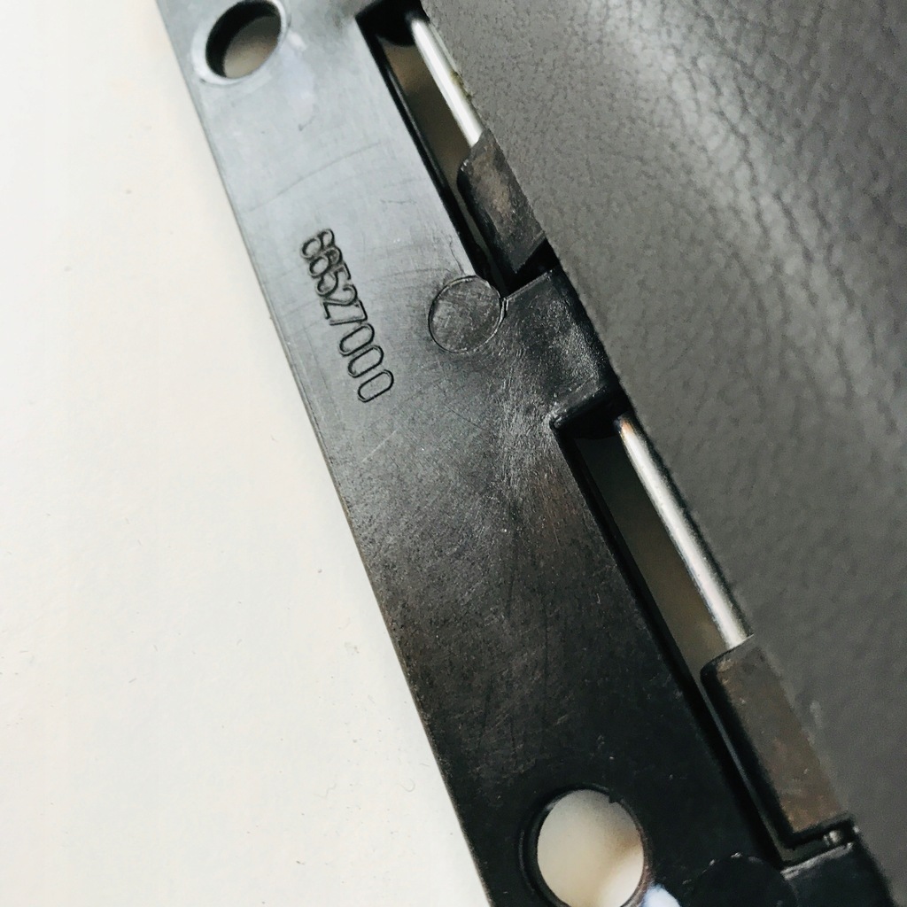 фото №7, Консоль нижня ліва maserati gran turismo 2013r