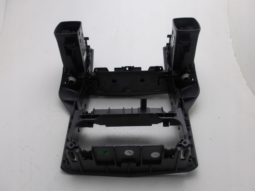 Opel zafira b 05- рамка средняя решётка обдув аварийная оригинал в Украине