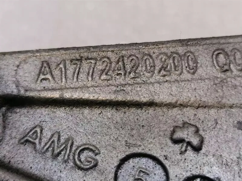 Mercedes c klasa w205 c63 amg m177 суппорт ремень колеса шкивный a1772420200 Цена