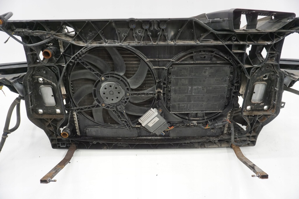 фото №8, Audi a5 8t pas передний усилитель 2.0tdi механическая коробка передач