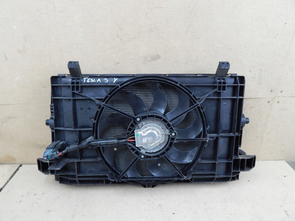 фото №1, Tesla model y / model 3 lift радиатор вентилятор корпус 1607808-00-b org