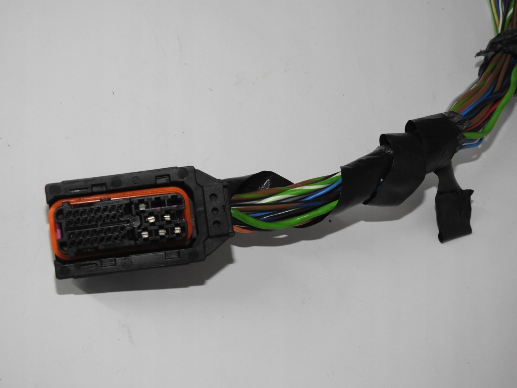 Штекер компьютер bosch fiat punto ii 1.9 jtd 192840 с Разборки