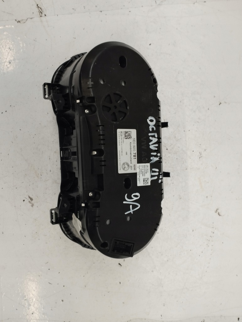 фото №8, Skoda octavia iii 3 лічильник прилади 5e0920781