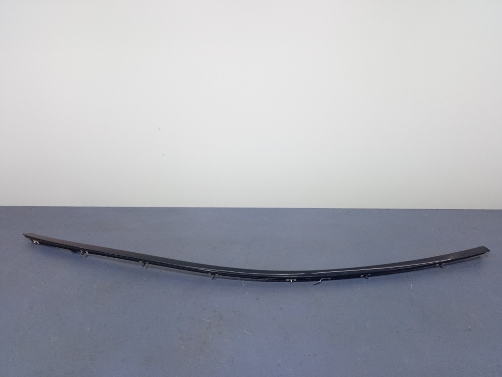 фото №1, Bmw 6 f13 молдинг верхній двері права 7221330