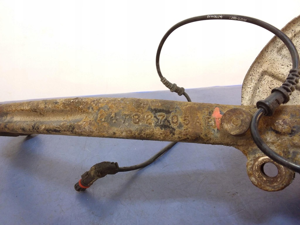 фото №4, Dodge charger 05-10 поворотный кулак ступица перед левая