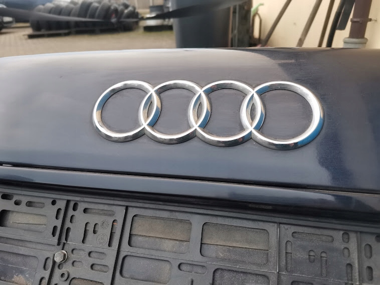 фото №5, Петля обивка замок крышка багажника багажника audi a8 d2