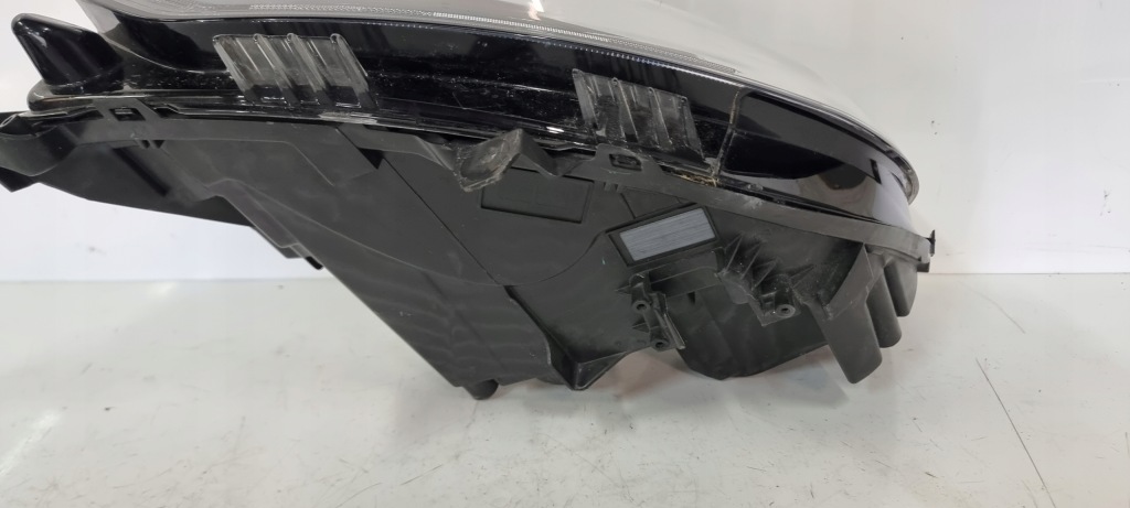 фото №13, Лампа передняя левая фара led peugeot 208 ii