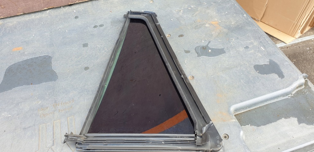 фото №4, Скло з двері правий задня трикутне mercedes r w251