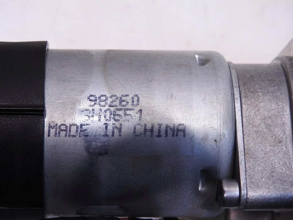 фото №7, Насос корпус насоса крыша peugeot 207 cc 70926-460