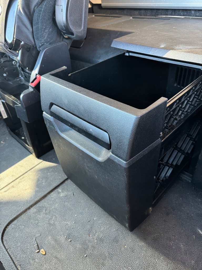 фото №1, Бардачок ящик подрамник холодильник mercedes actros mp 4