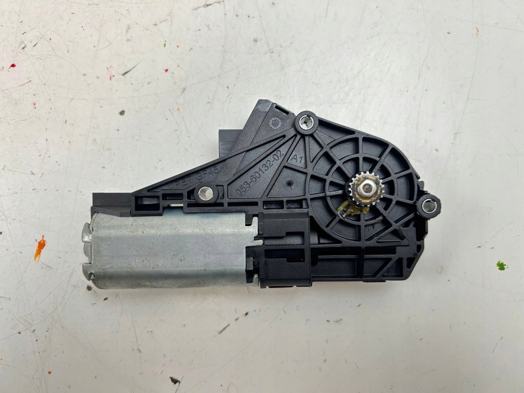 фото №1, 2011 bmw 5 gt f07 моторчик люк 7706001101