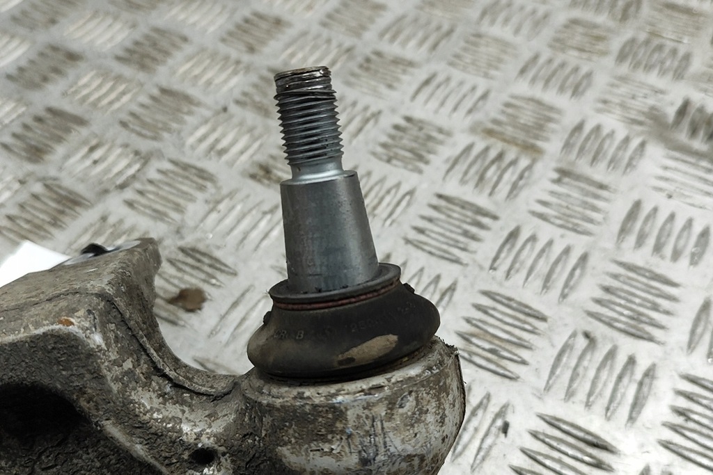 фото №5, Jaguar f-pace x761 передній лівий важіль hk83-3c255-ba 2.0d 177kw 2017