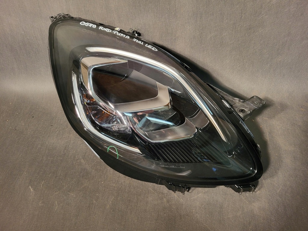 фото №1, Ford puma mk2 лампа перед передня права full led oryg