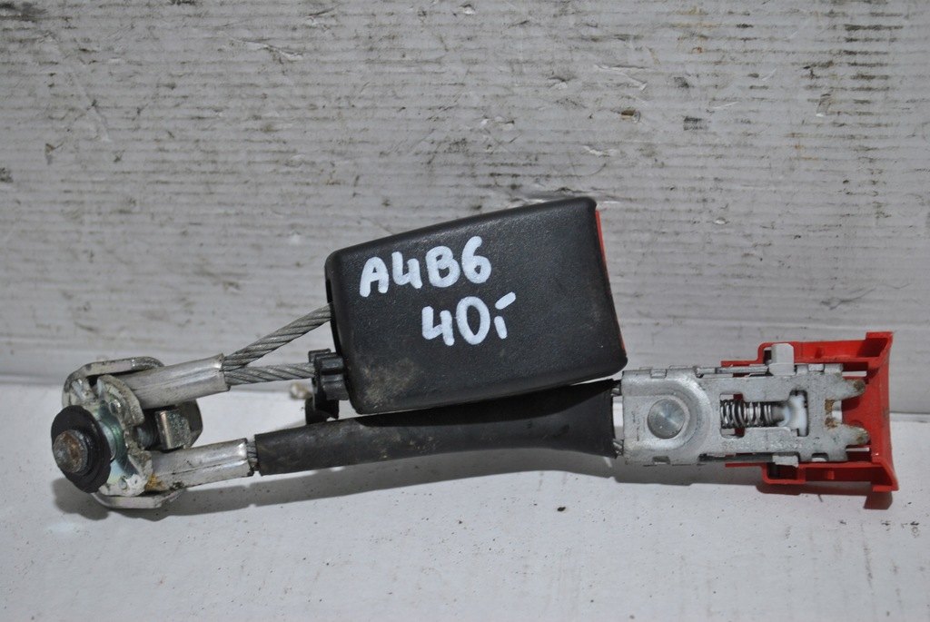 фото №1, Клипса ремней audi a4 b6 8e085773901c