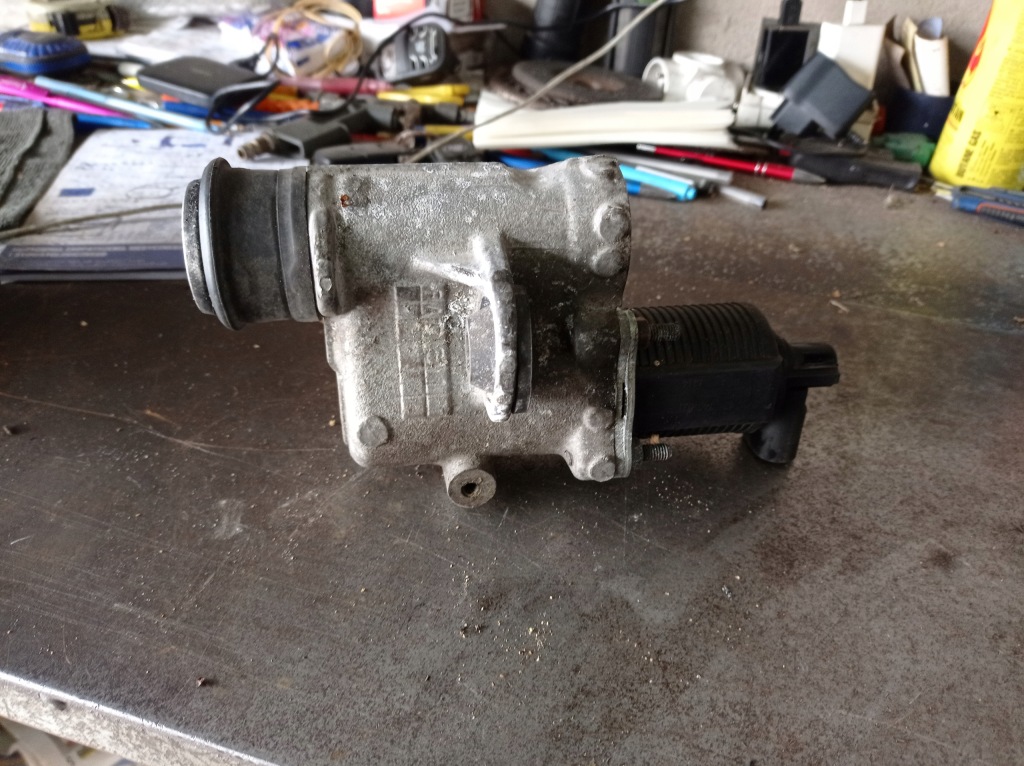 фото №2, Renault megane ii 1.5 dci - клапан egr