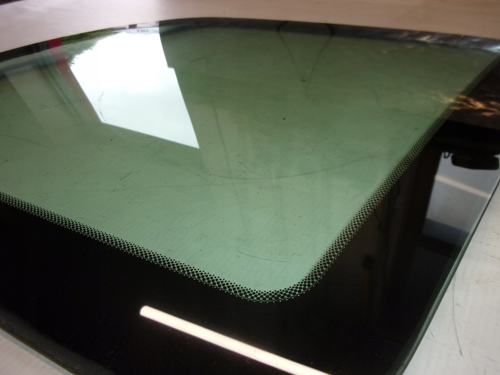 фото №3, Скло кузовна права задня freelander i