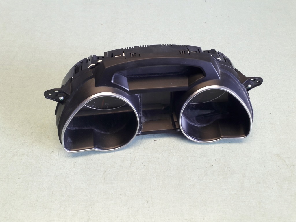 фото №1, Audi a5 8t счетчик приборы uk